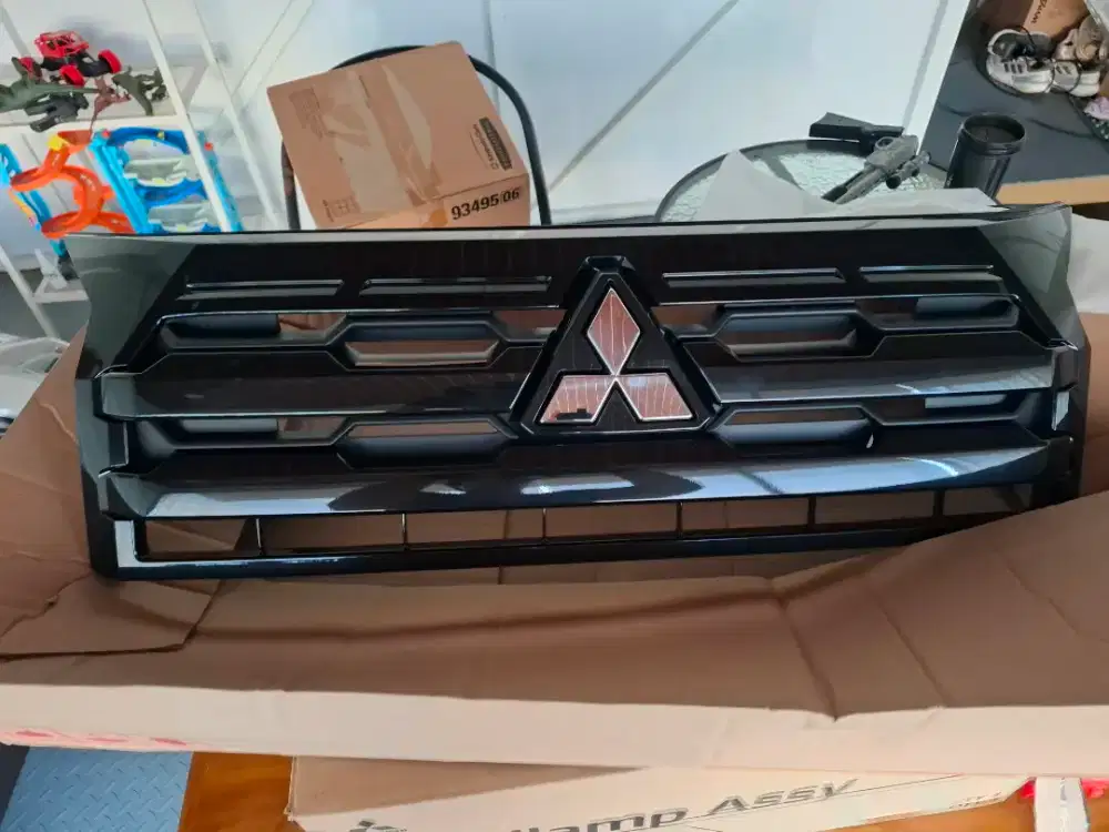 Grille radiator expander cross 2024