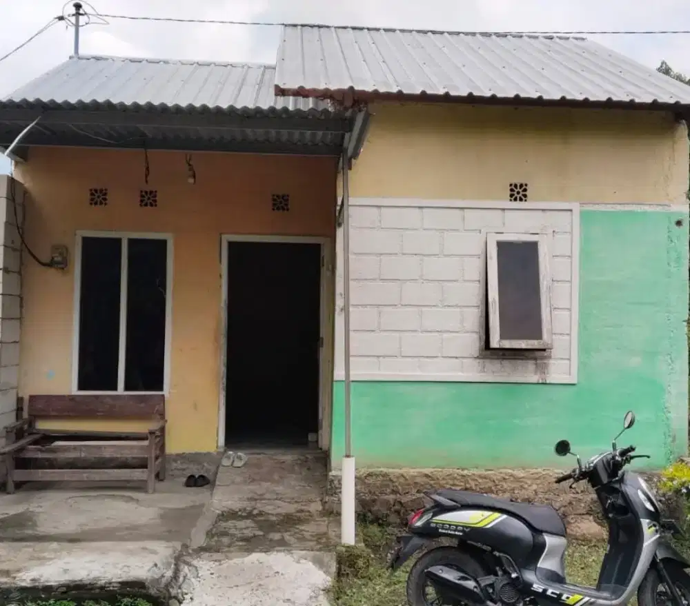 Jual rumah lokasi selokaton dekat pondok lt 100m hrg 170jt nego