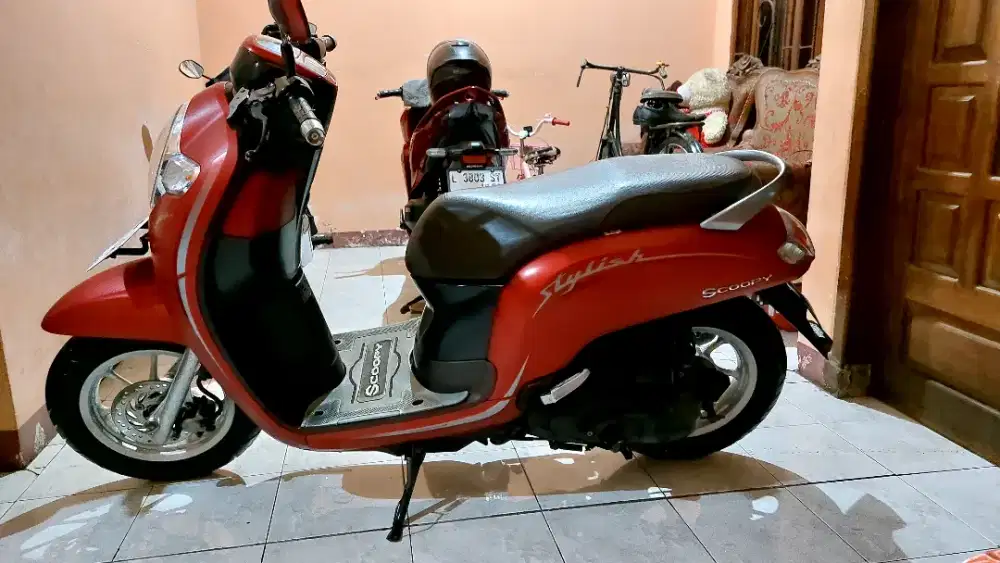 Scoopy 2019 Merah Doff