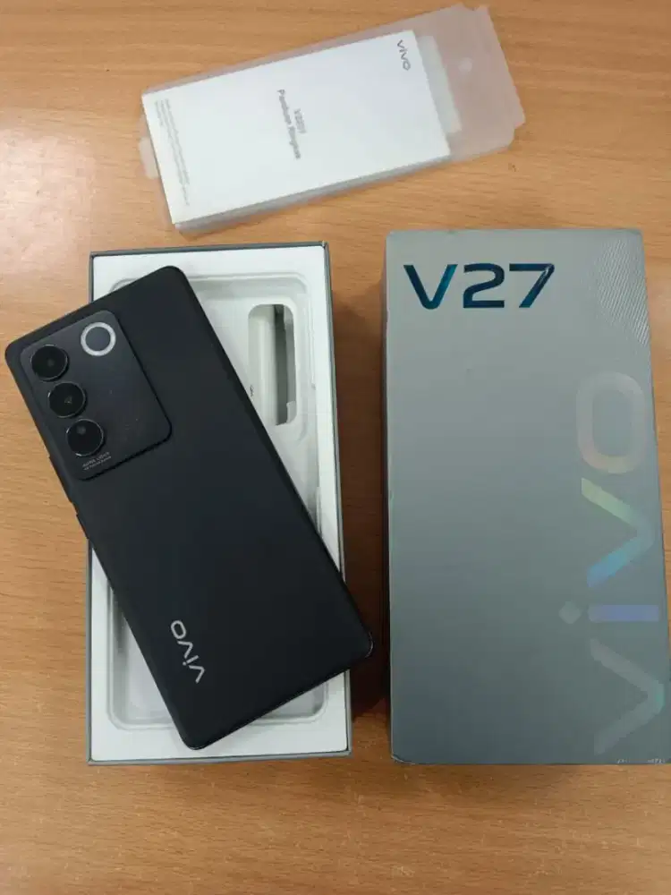 Vivo V25 5G 8/256gb Second Bisa TT