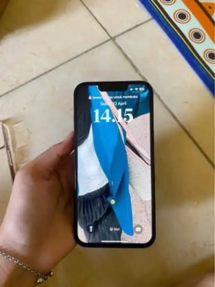 Jual iPhone 13 inter (128gb) kondisi masih mulus