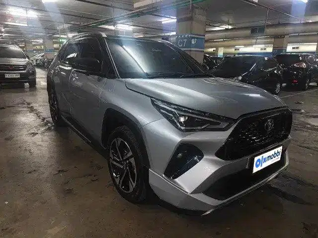 DP RENDAH - Toyota Yaris Cross 1.5 S GR HV TSS Two Tone-AT 2023 S6MS