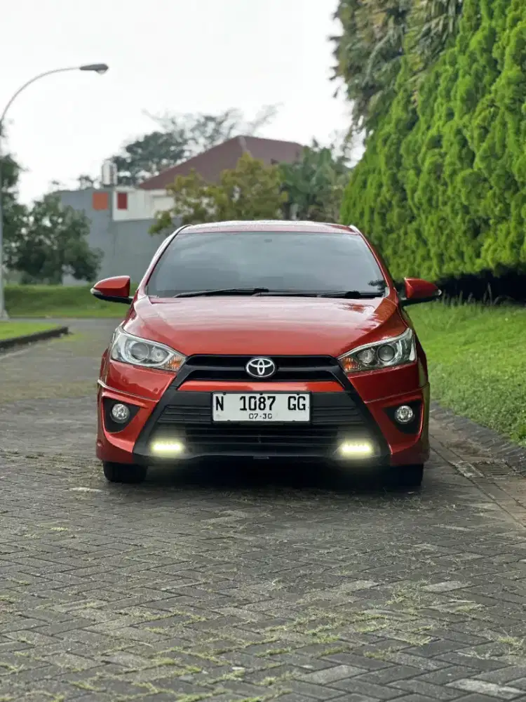 Yaris TRD matik 2015 sangat istimewa sekali,original cat,N kab,low km