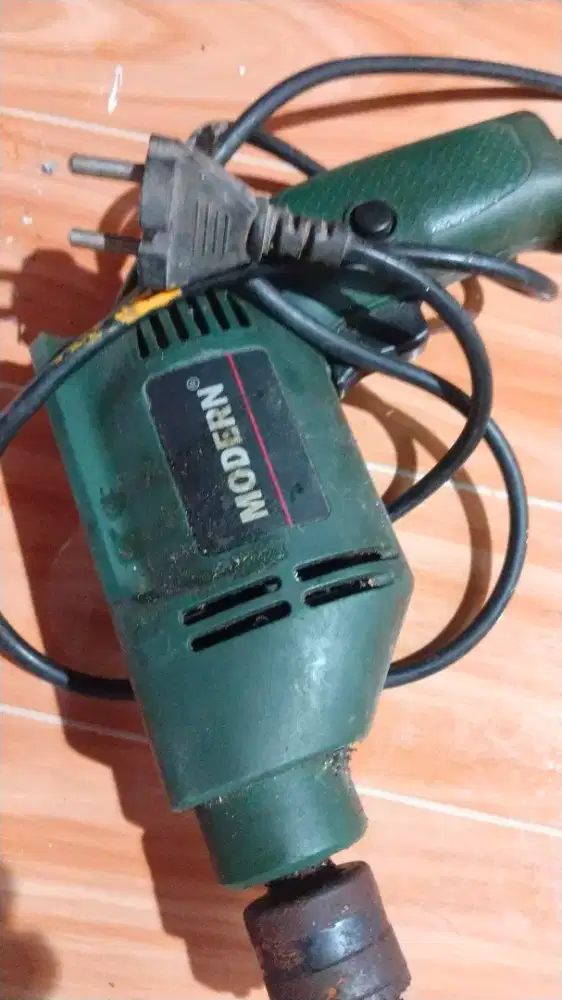 Bor tangan merk modern