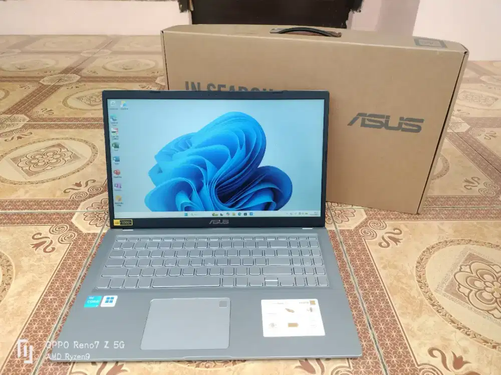 Asus Vivobook Core i3 Gen 11 SSD Ram 8 Normal Fullset