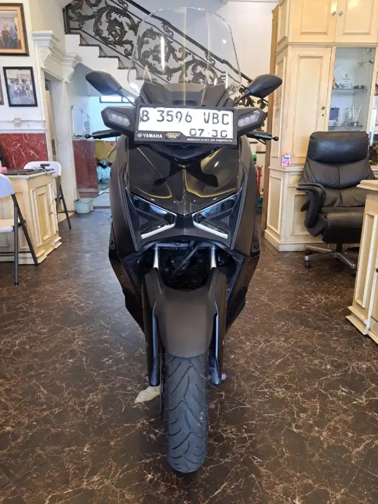 Hub ima DP Promo Xmax 2025 CONNECTED like new km 2000 , free service