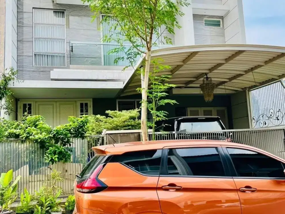 RUMAH MEWAH DI SAN DIEGO SIAP HUNI FULL FURNISHED DAN ELEKTRONIK
