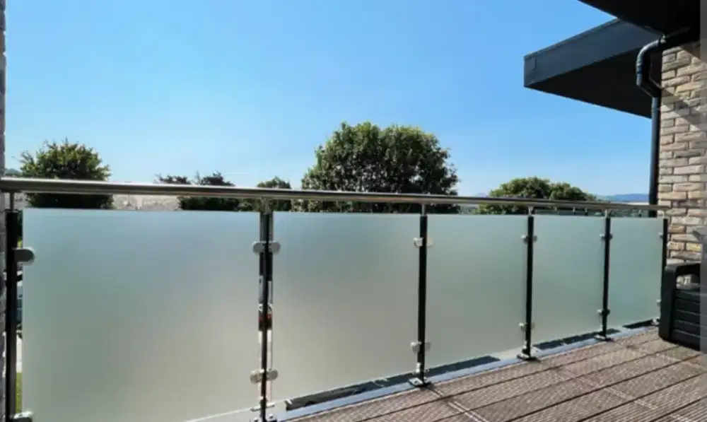 balcon minimalis modern