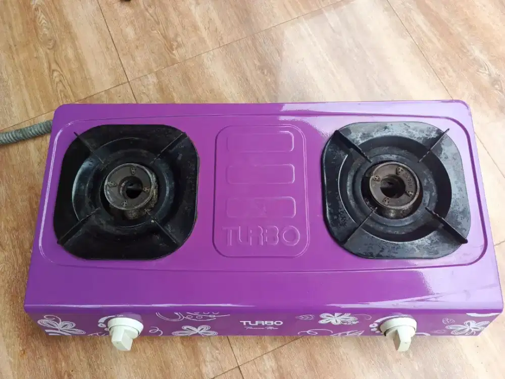 Kompor dua tungku ungu