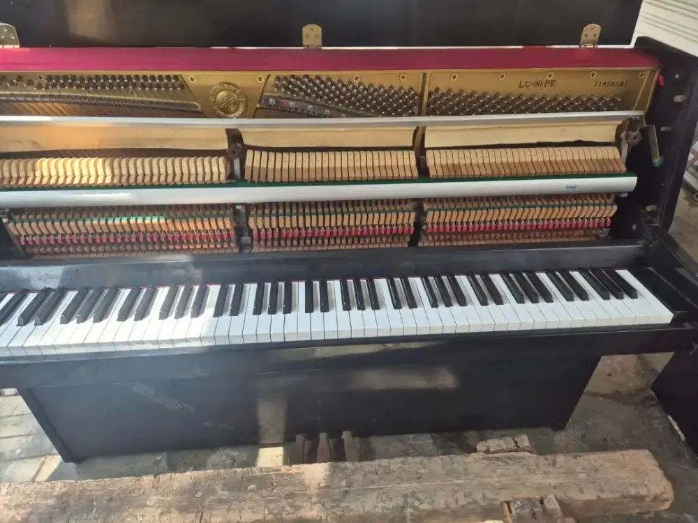 Di jual piano Yamaha lu 90