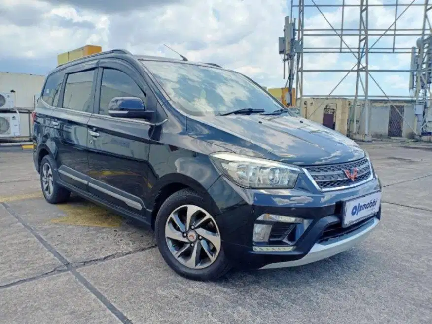 DP RENDAH - Wuling Confero S 1.5 L ACT Lux Plus Bensin-MT 2020 SPKU