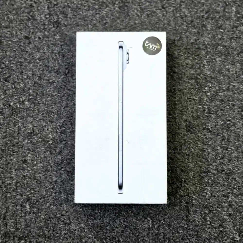 IPHONE AIR TERBARU TERSEDIA WARNA SILVER