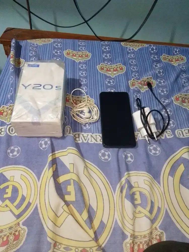 Vivo Y20s 2022 warna hitam