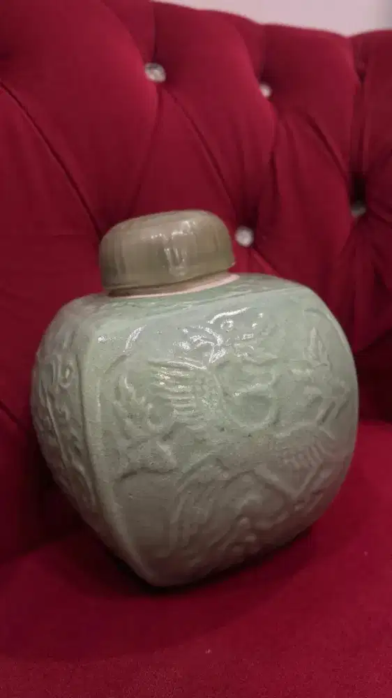 Pot Antik koleksi pribadi