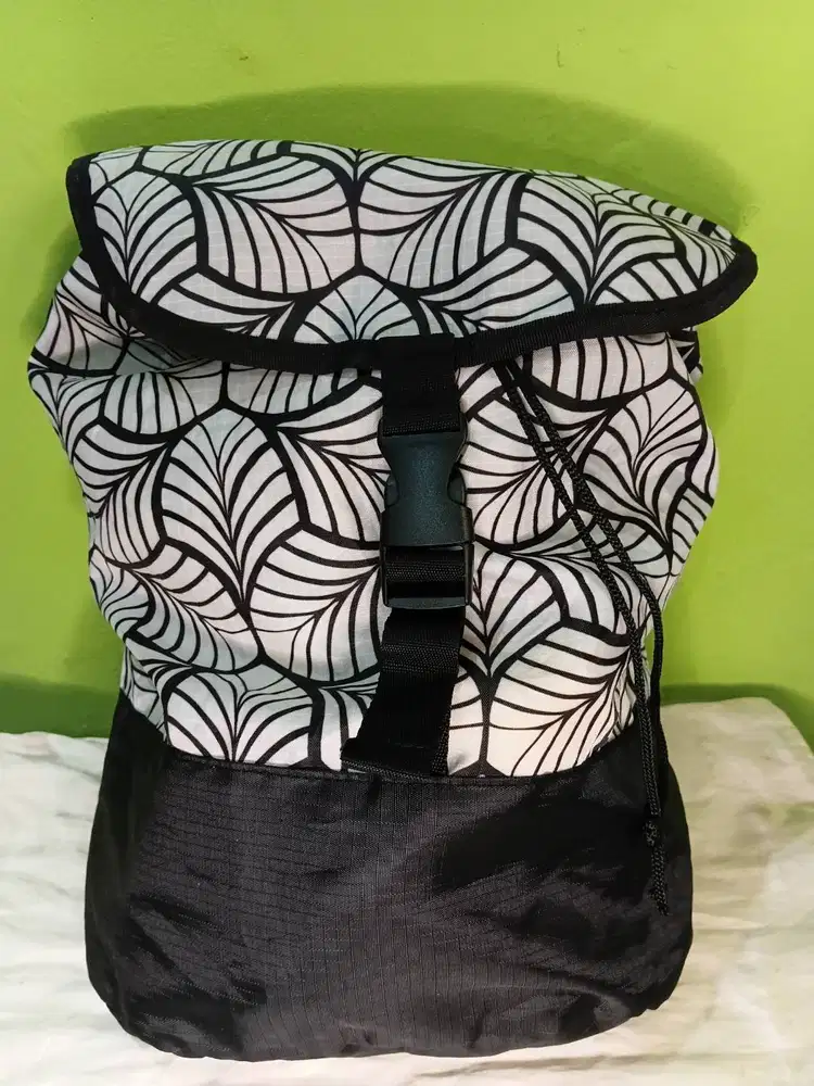 Tas ransel second import bahan parasut