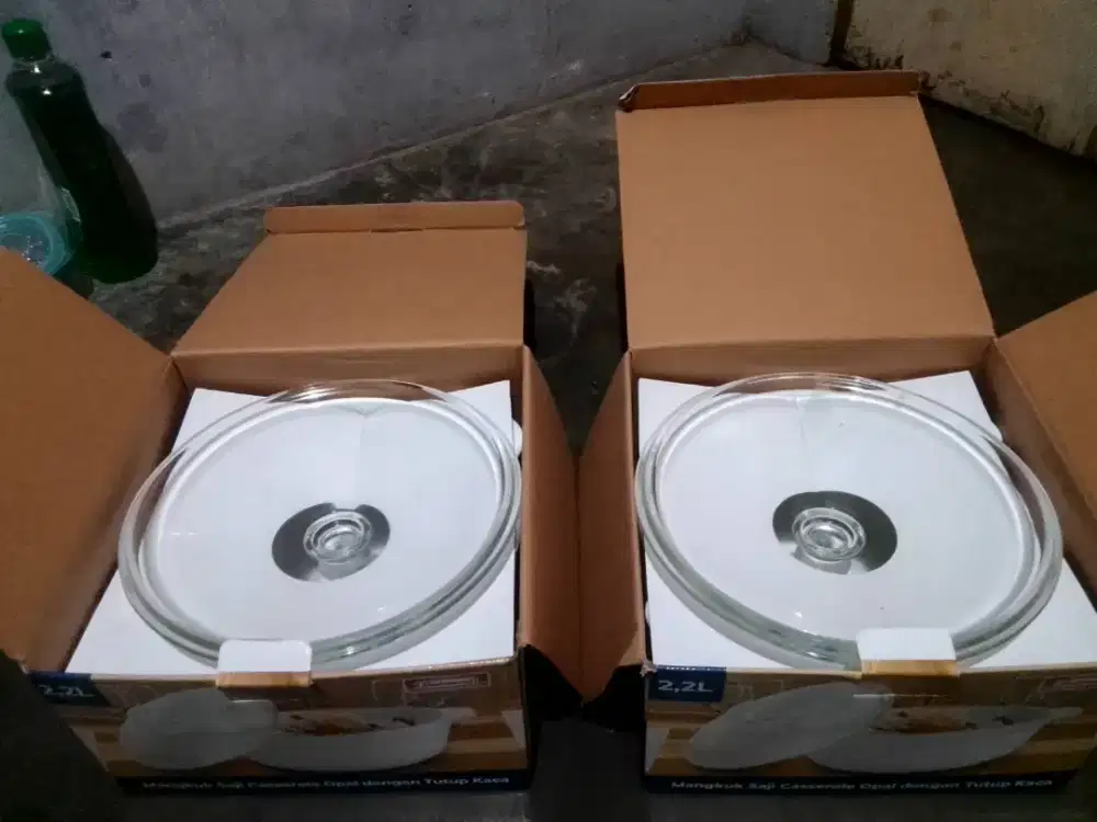 mangkuk saji casserole Opal dengan tutup kaca