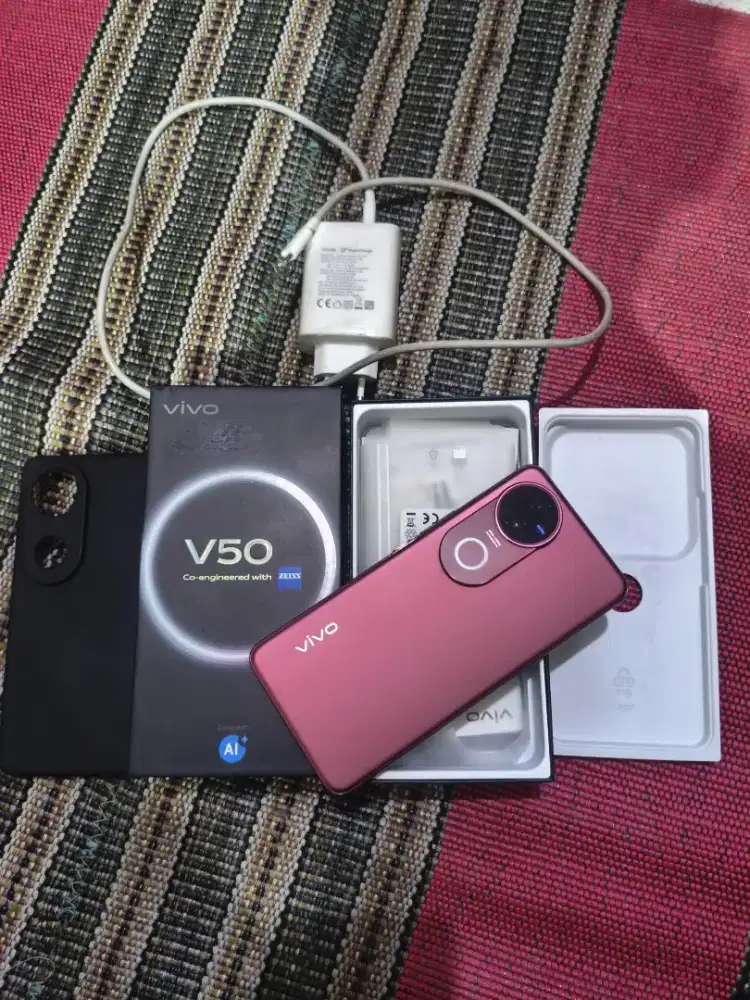 Vivo V50 5G 12/256 Fullset
