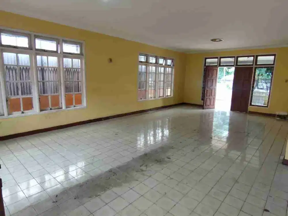 Sewa Ruang Usaha & Kantor Lokasi strategis Mainroad Soekarno Hatta