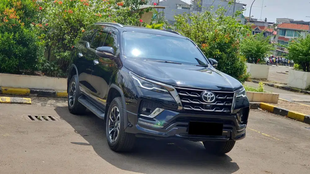 [ ANTIK LOW KM ] Toyota Fortuner 2.8 VRZ GR Sport 4x2 Diesel 2022/2023