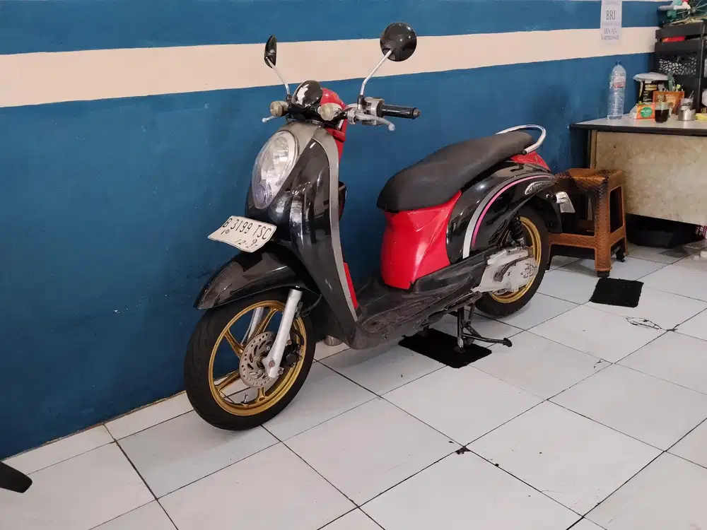 (#) honda scoopy karbu 2012 siap pakai full orisinil