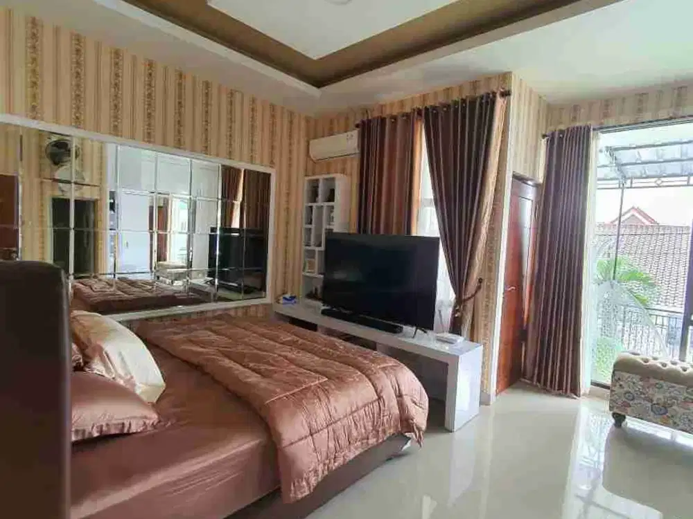rumah cantik  siap huni di bulevar hijau harapan indah bekasi