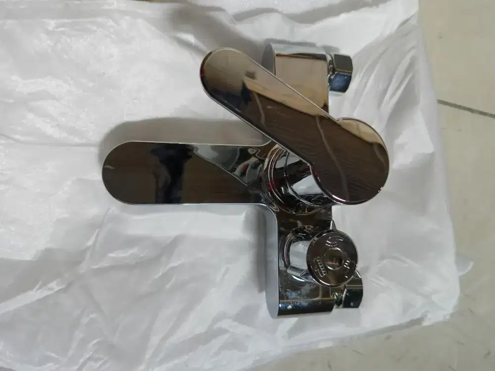 Kran panas dingin STANLIS