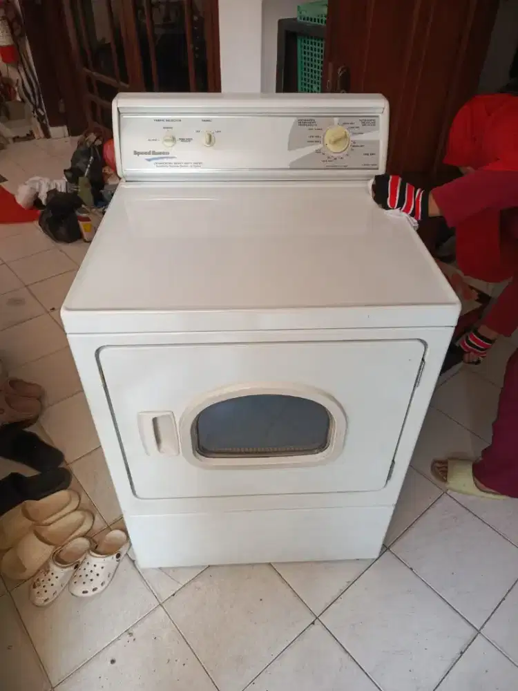 Spinner pengering pakaian laundry