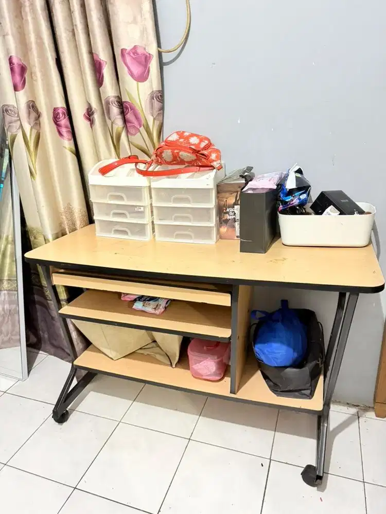 Meja komputer / meja gaming / furniture