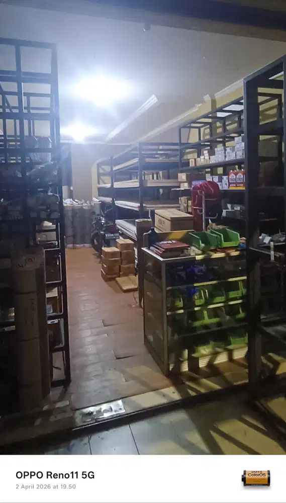 DICARI SEGERA HELPER DAN KASIR TOKO MATERIAL INTERIOR HPL