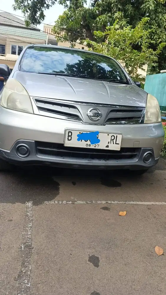 Grand Livina 1.5SV AT / 2012