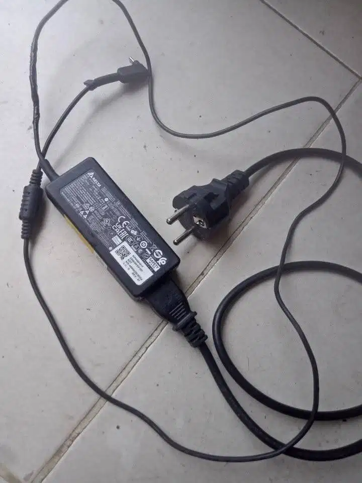 Charger Laptop Acer TravelMate - P