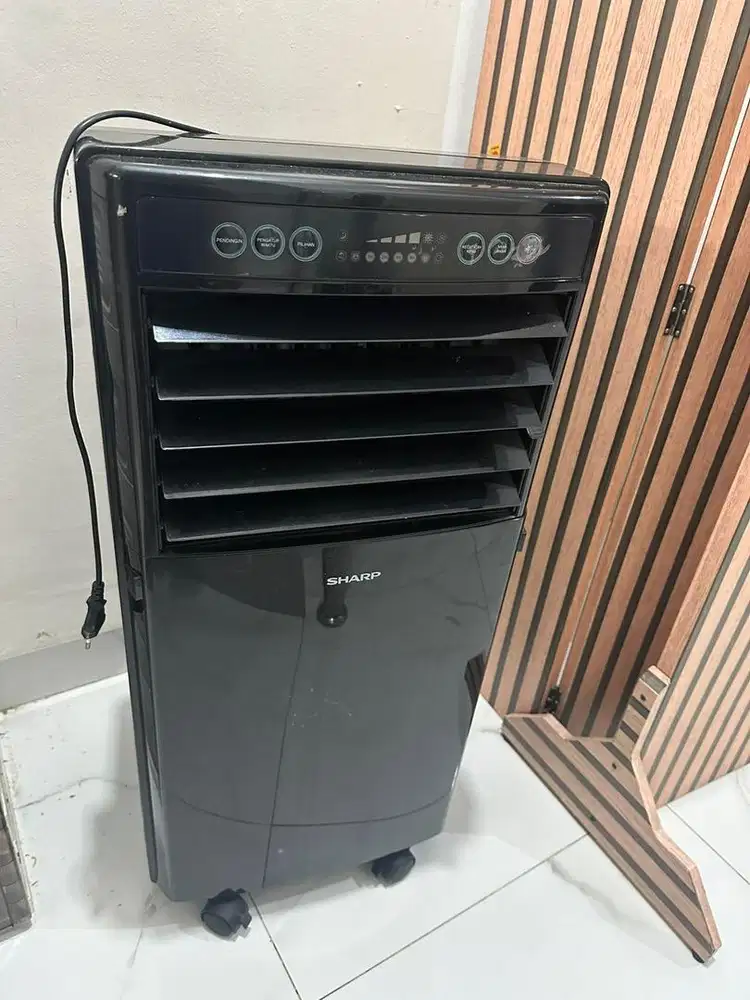 SHARP AIR COOLER / FAN / KIPAS ANGIN