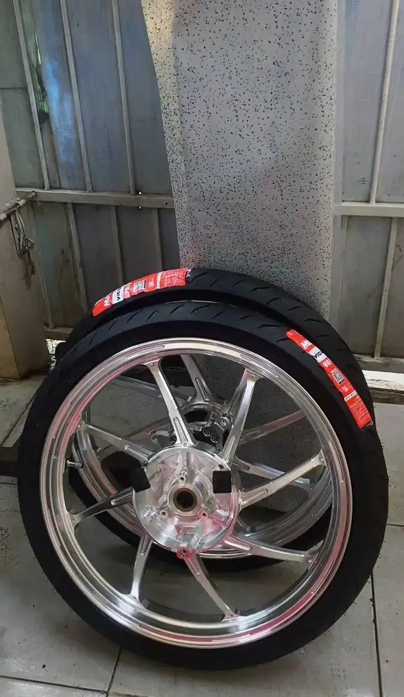 Delkevic m8 ring 17 nmax new