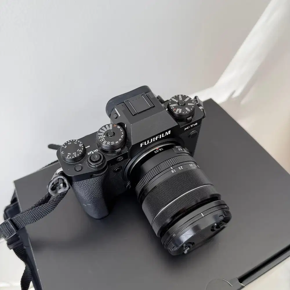 Fujifilm XT4 kit 18-55 Like New