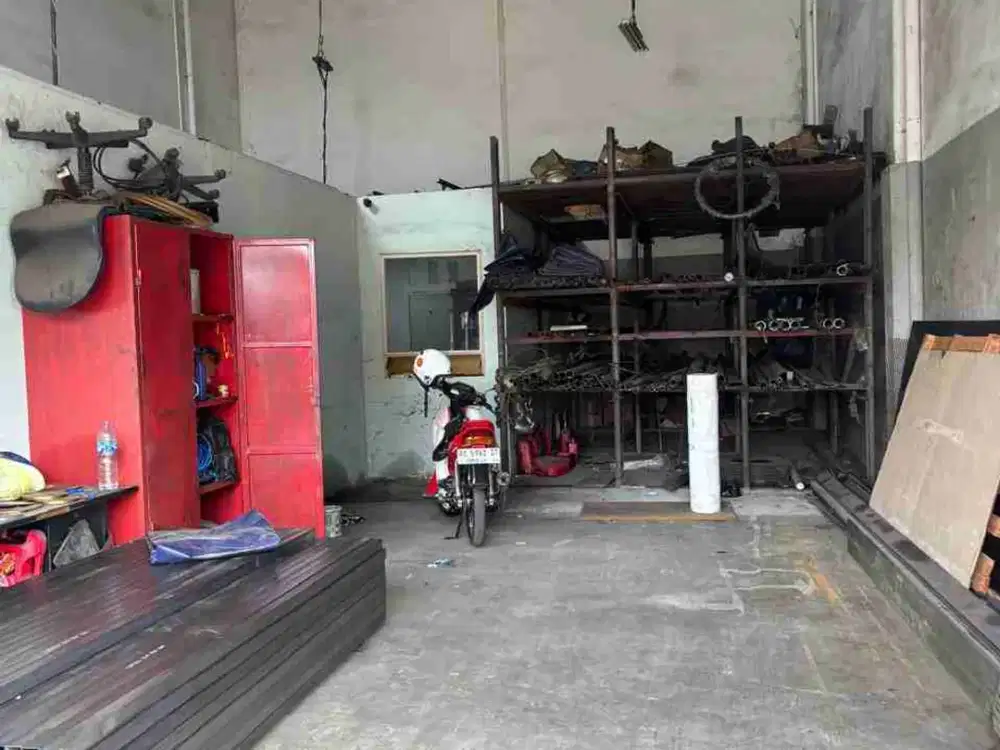 gudang bagus ada kantor di kawasan pergudangan bizpark cakung Jakarta timur