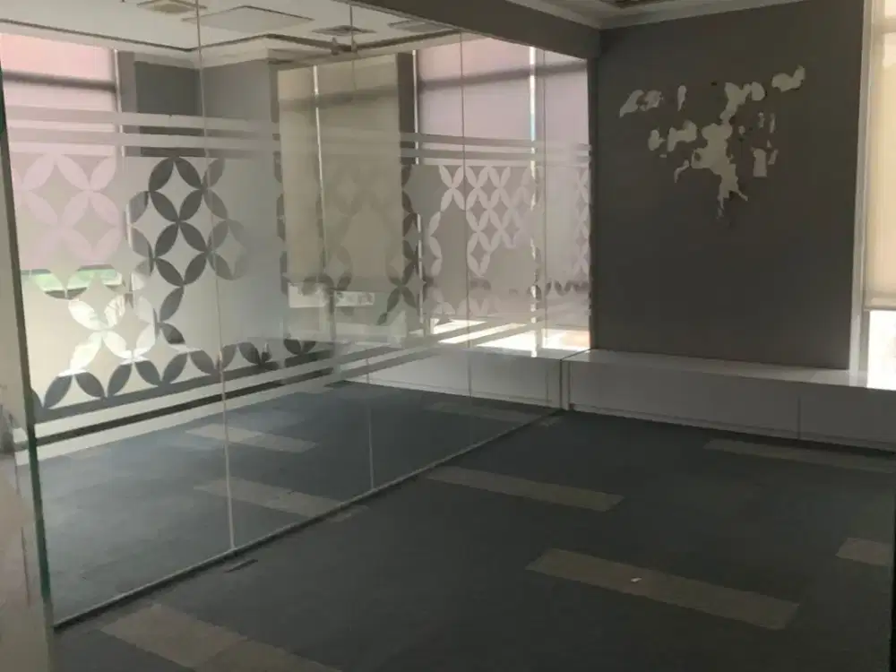 Sewa Kantor 100 m2 di Graha Inti Fauzi Pejaten, Hrg Terjangkau