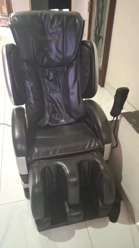 Kursi pijat badan elektrik