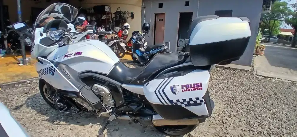 bmw gtl 2013 warna putih ex patwal