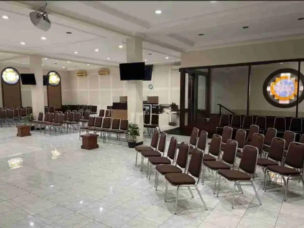 DISEWAKAN GEDUNG KOMERSIAL LETAK STRATEGIS DI PASIRKOJA BANDUNG