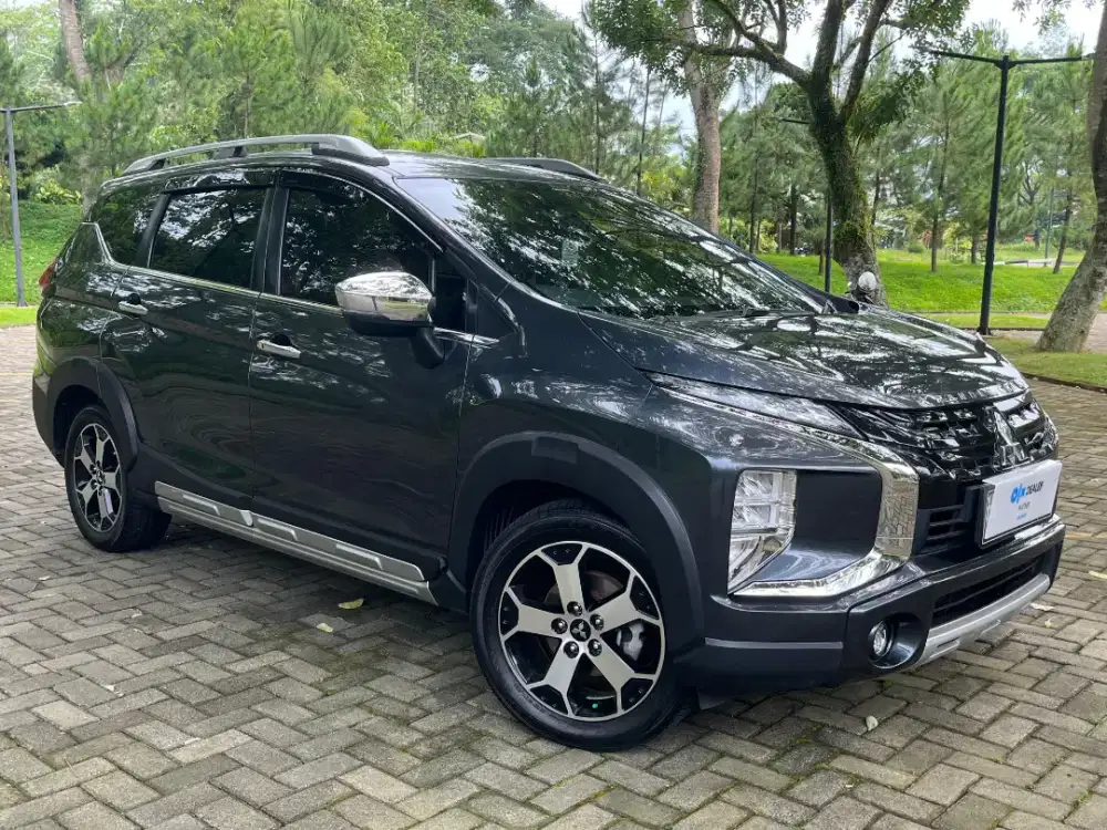 DP 39Jt! XPANDER CROSS AT PREMIUM 2021 Like New