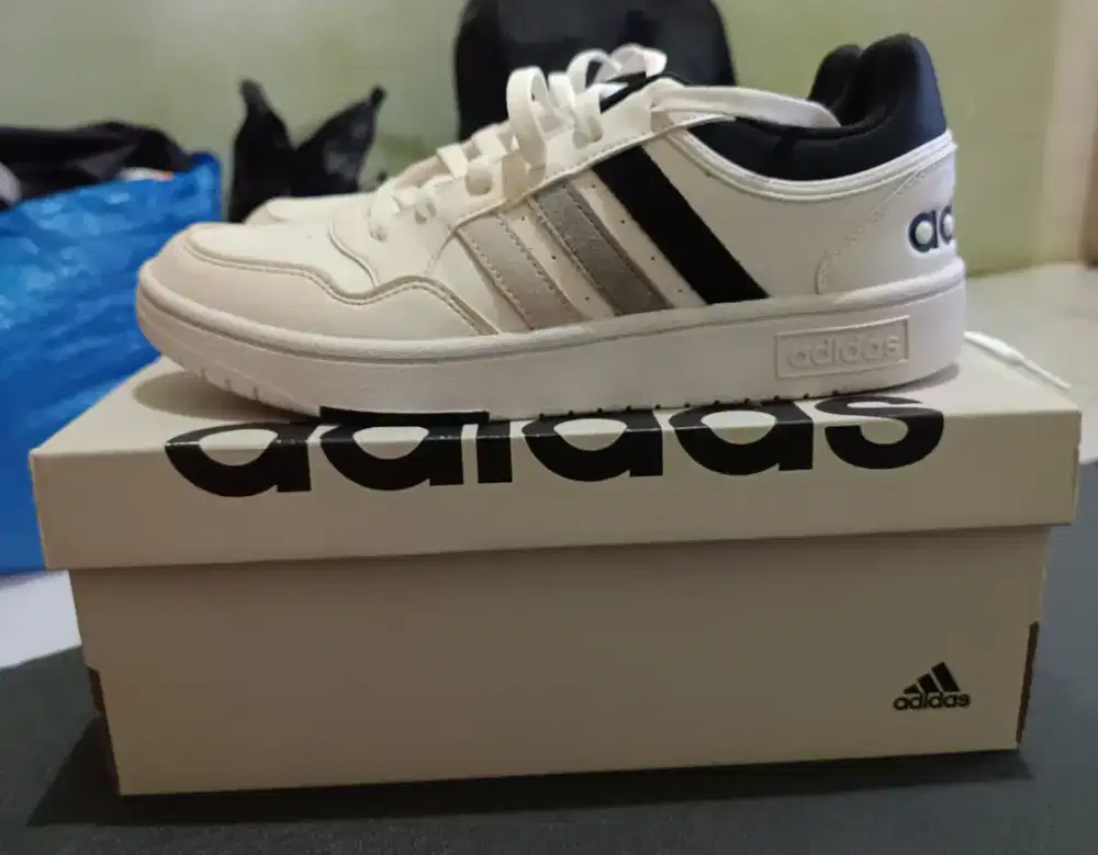 JUAL SEPATU ADIDAS HOOPS 3.0