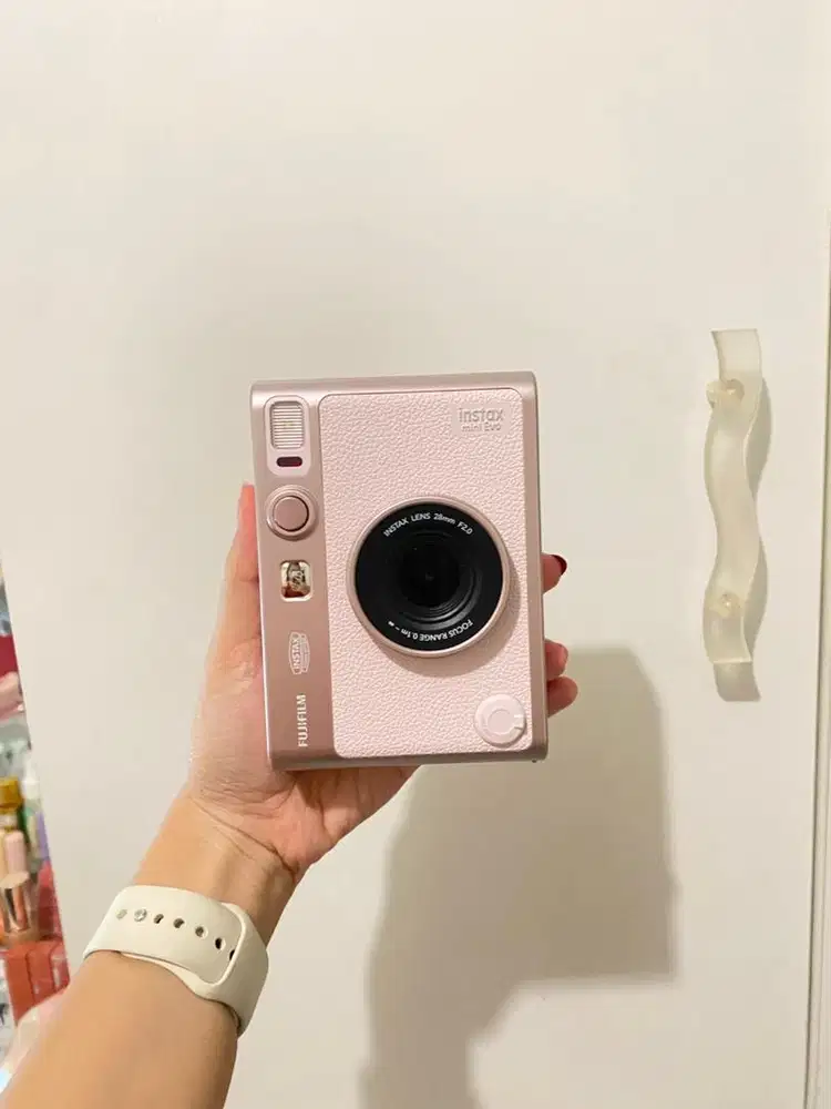 Fuji film instax mini evo Instant film