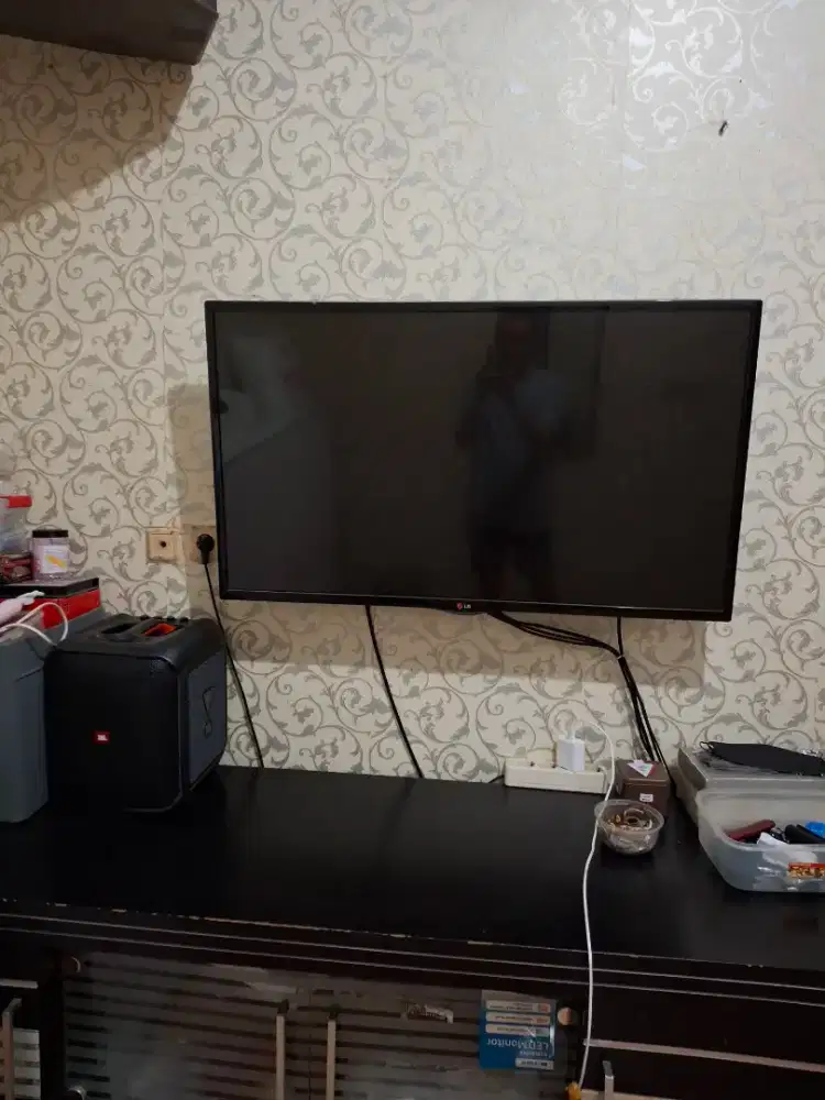 Jual TV LED  LG 42 inchi Blm Smart TV
