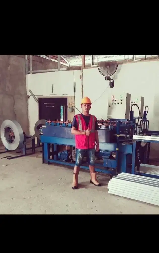 Jual mesin produksi baja ringan ( mesin canal & reng ) beserta focrkli