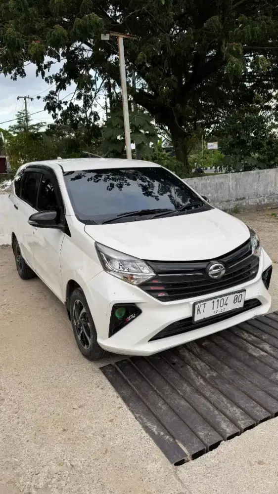Daihatsu sigra 1.2R 2022