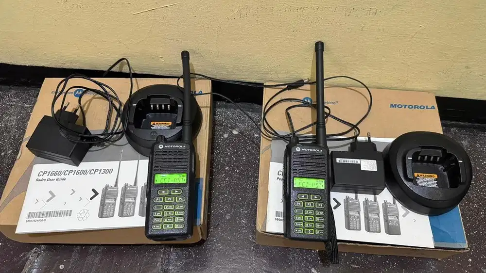 HT Motorola CP 1660 VHF 2 Unit