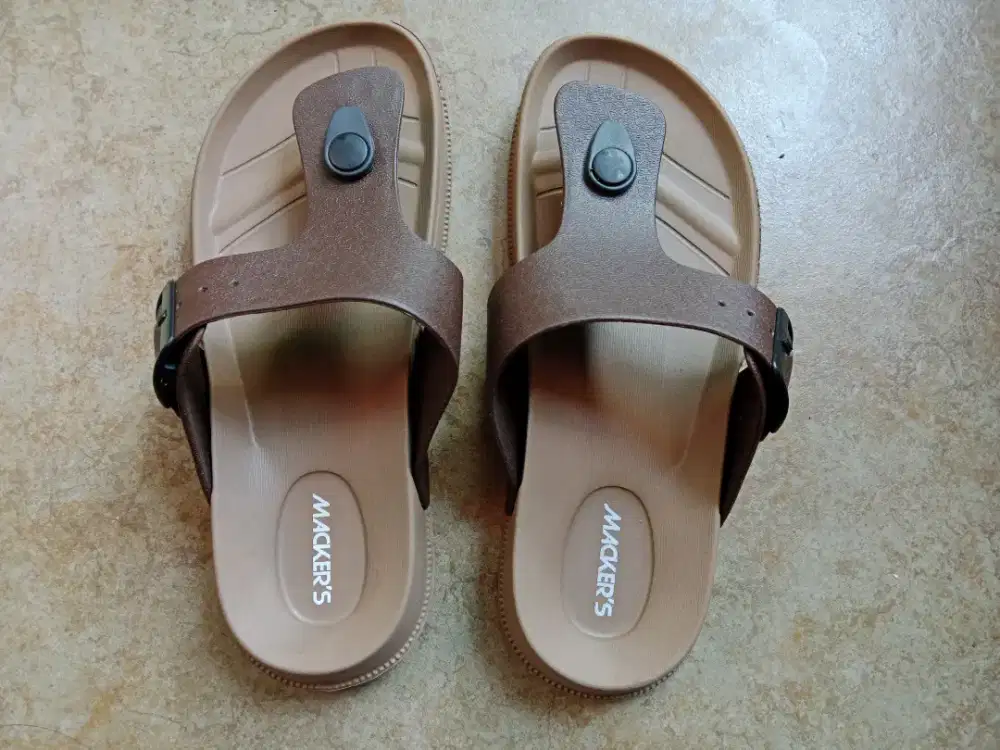 Sandal mackers warna coklat