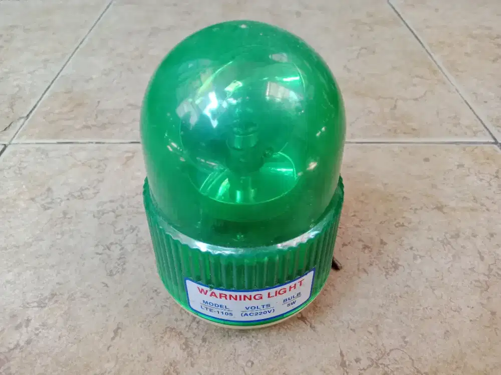 Lampu rotary warna hijau