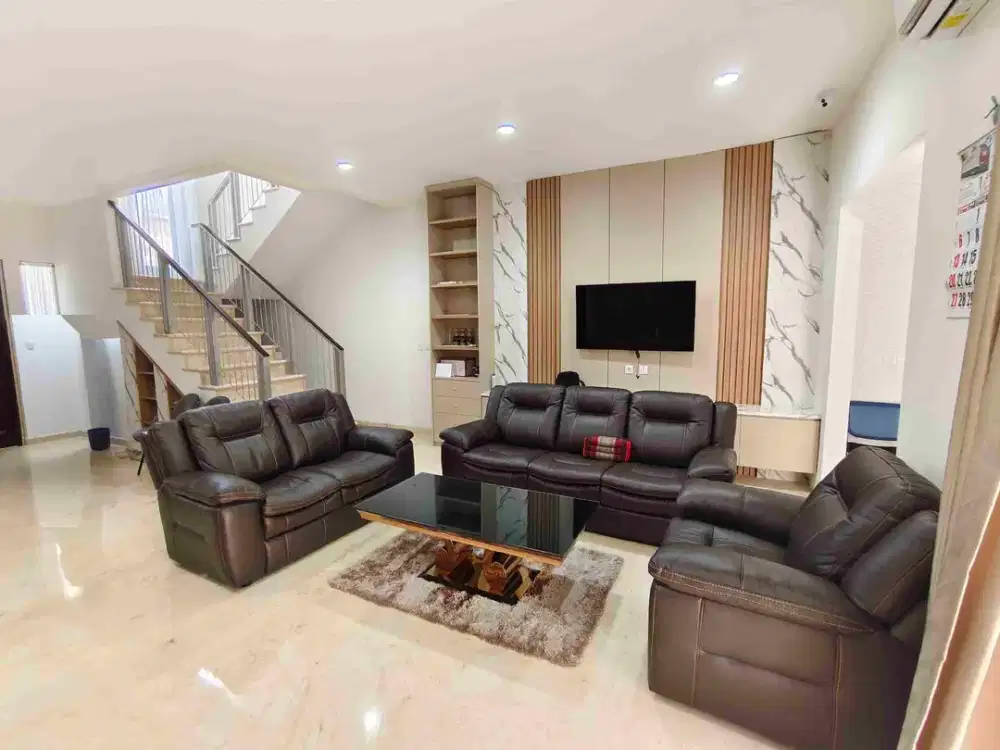 Rumah Golf Island 3+1BR Uk 8x20 Premium Furnished Hadap Selatan