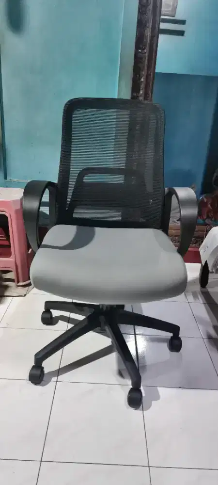 Atria Avilas Kursi Kantor Low Chair 63X60X95-105 HT-415B